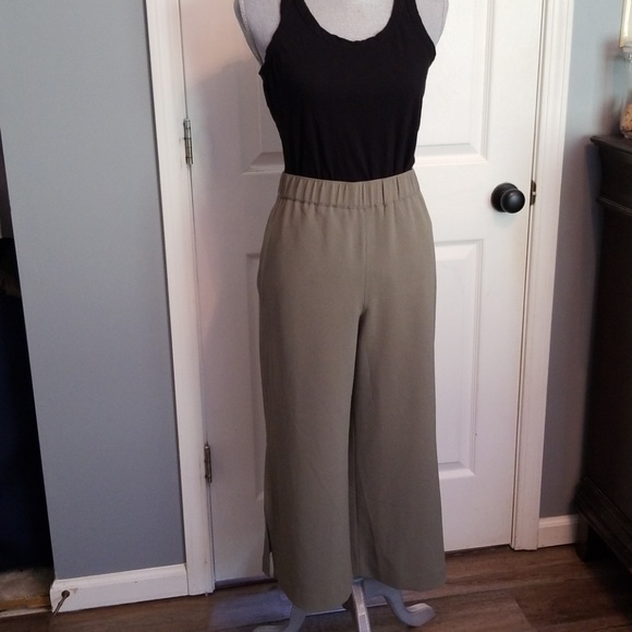 White House Black Market Pants - WHBM Wide leg  capris